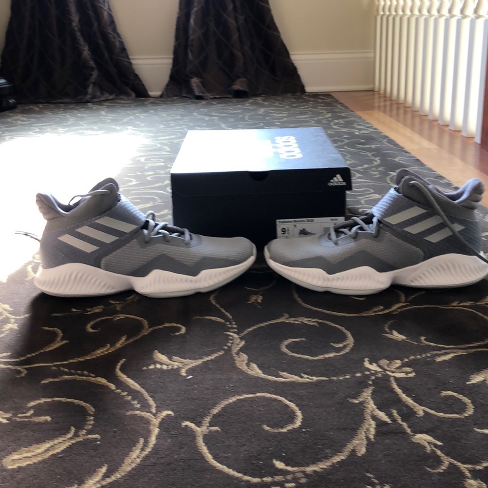 Explosive bounce 2018 adidas basketball shoes